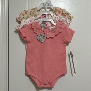 3-6 month bodysuits/// NWT